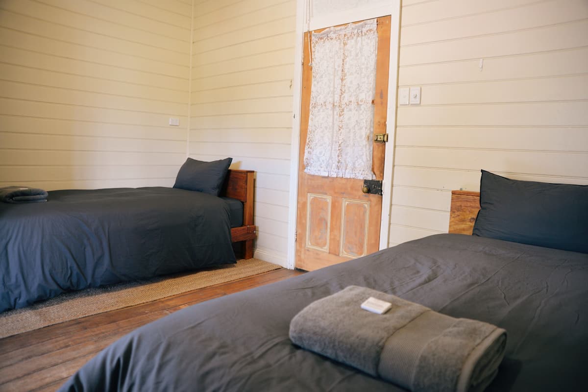 Chambre Standard, 2 lits une place