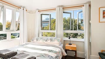 Habitación doble superior | Escritorio, espacio para trabajar con laptop y wifi gratis