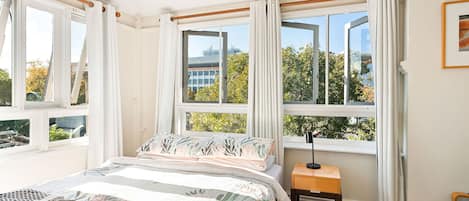 Habitación doble superior | Escritorio, espacio para trabajar con laptop y wifi gratis