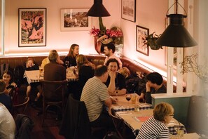 Restaurant - Lord Wolseley Hotel (Ultimo)
