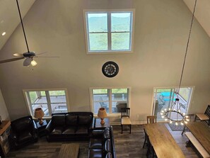 Interior - Mtn Paradise Lake view Indoor/Outdoor pools/2 splash pads, Silver Dollar City (Branson)