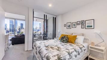 1 bedroom, desk, iron/ironing board, free WiFi