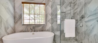 Fort Mitchell Vacation Rental w/ Home Office!