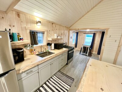 The Retreat- A Relaxing Beachside Bungalow