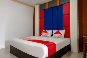 Deluxe Double Room - OYO Life 2966 Hotel Atriaz (Trenggalek)