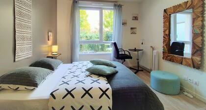 Chic and spacious apart with terrace and parking