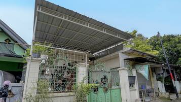 Fachada da propriedade