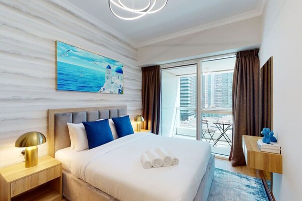 1 chambre, bureau, fer et planche à repasser, Wi-Fi