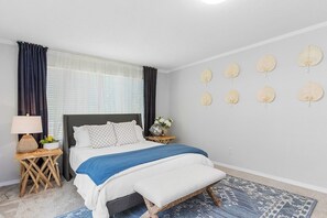 3 bedrooms, iron/ironing board, WiFi, bed sheets