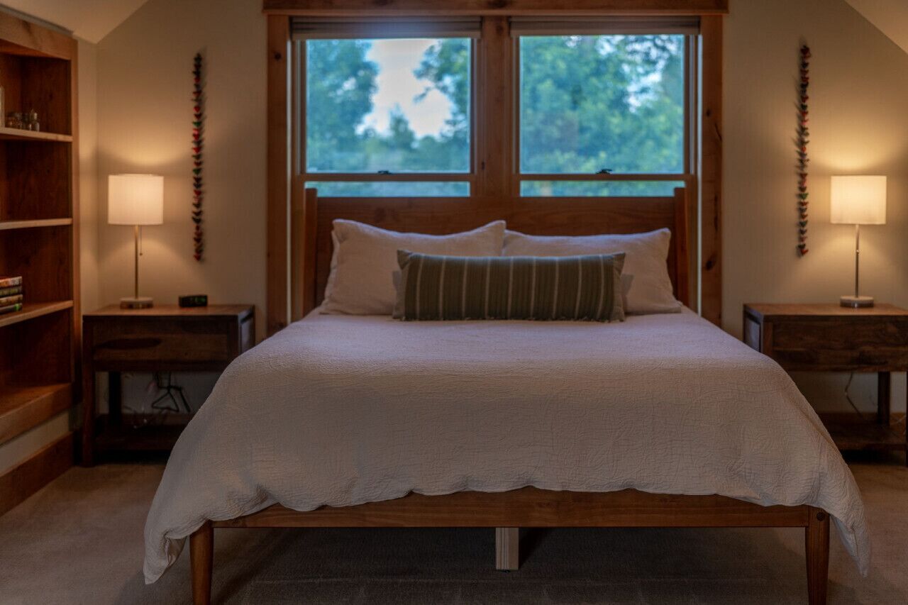 3 bedrooms, travel crib, free WiFi, bed sheets