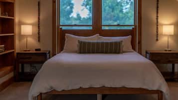3 bedrooms, travel crib, free WiFi, bed sheets