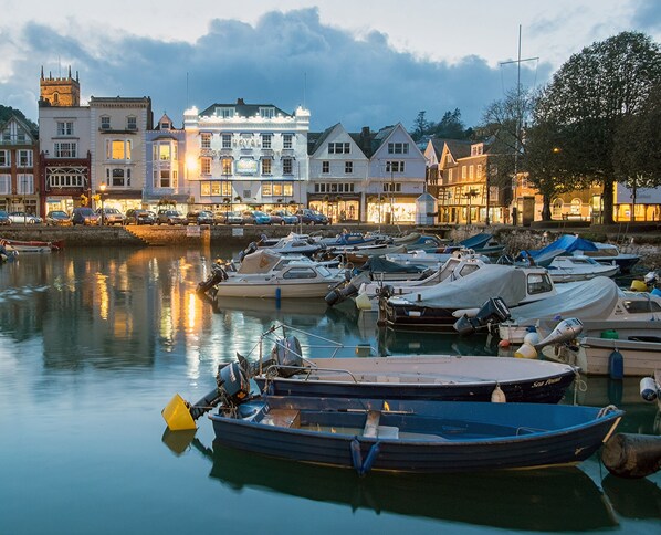 Marina