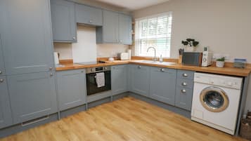 Fridge, dishwasher, electric kettle, toaster