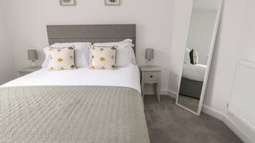 2 bedrooms, individually decorated, individually furnished, free WiFi