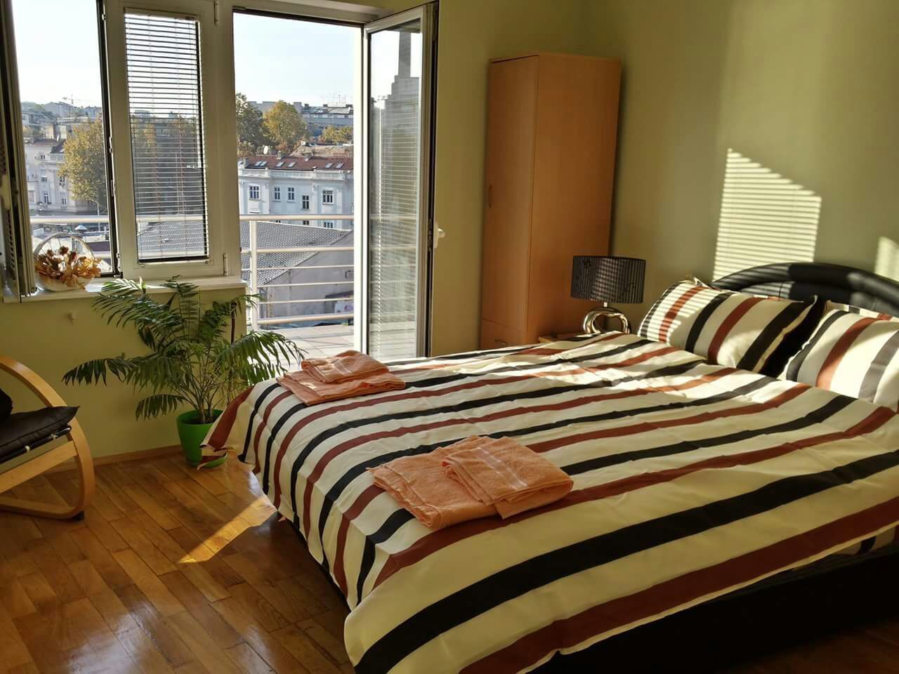 4 bedrooms, iron/ironing board, travel cot, WiFi