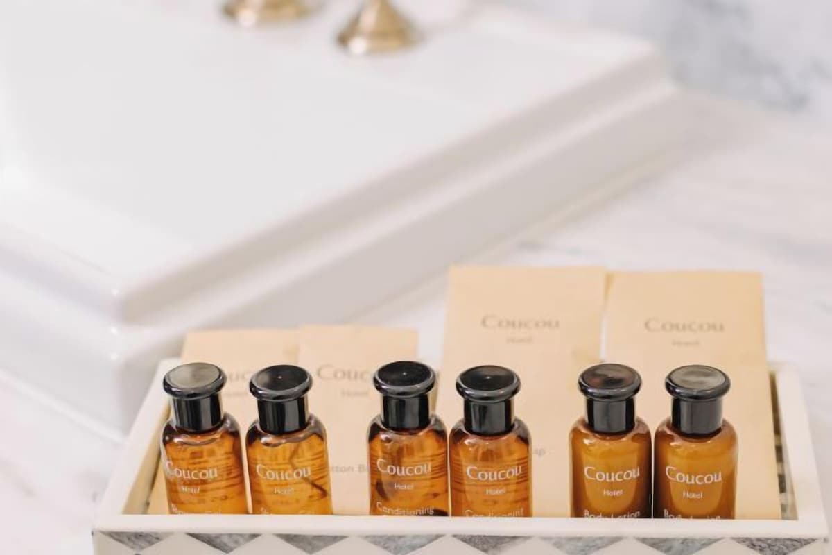 Bathroom amenities