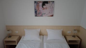 Comfort Double or Twin Room | Desk, soundproofing, free WiFi
