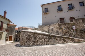 Exterior - House Court - Irpinia (Montemarano)