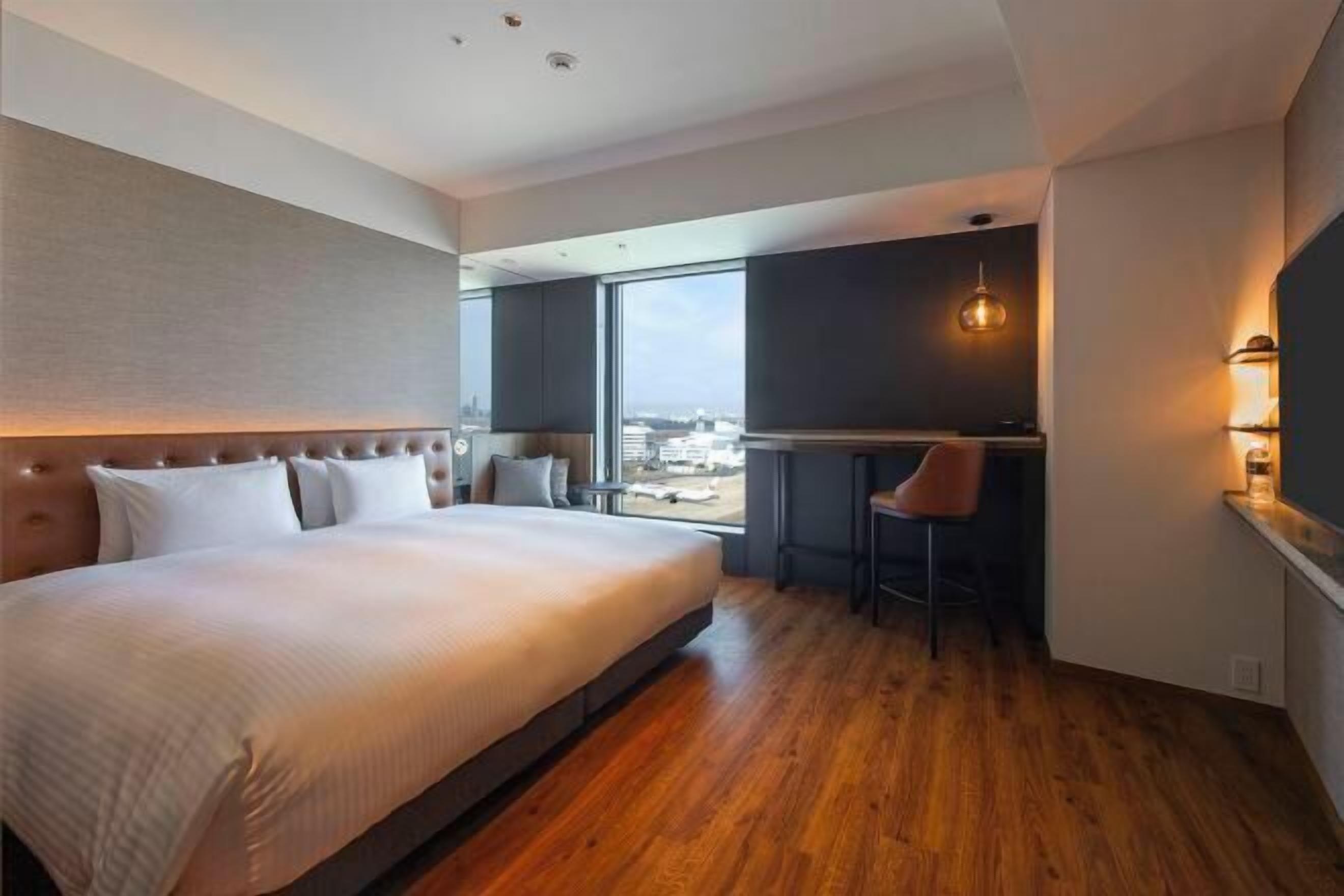 高档床上用品、羽绒被、加厚床垫、客房内保险箱