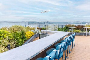 Rooftop terrace - Hotel Metropolitan Tokyo Haneda (Tokyo)