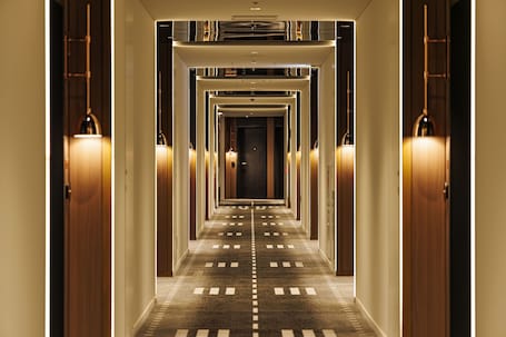 Hallway. Hotel Metropolitan Tokyo Haneda