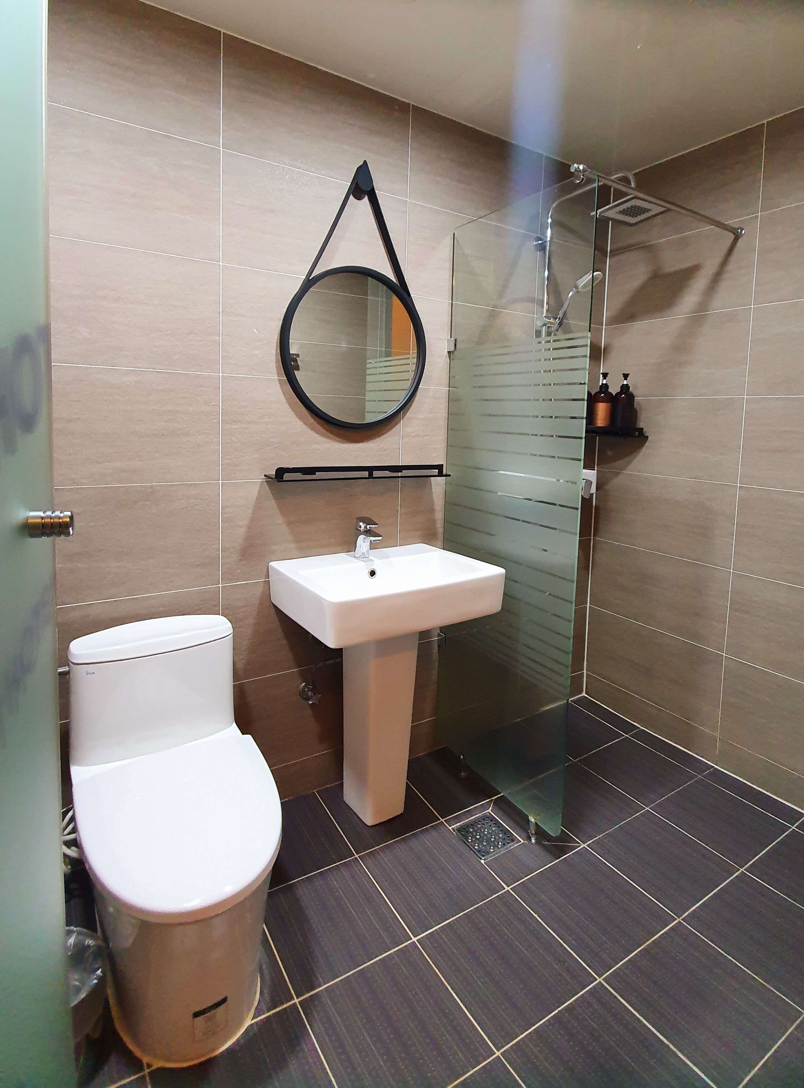 Deluxe Room, 1 Katil Raja (King) | Bilik Mandi | Pancuran mandi, pengering rambut, jubah mandi, sabun 