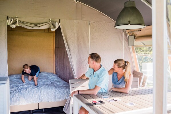 3 habitaciones y ropa de cama 