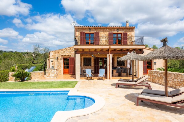 Pool - Rural House 'Es Turó De Son Mel' with Mountain Views, Private Pool and Wi-Fi (Petra)