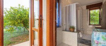 Holiday Home 'San Giovanni' with Private Terrace, Wi-Fi and Air Conditioning