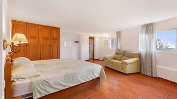 1 sovrum, strykjärn/strykbräda, gratis wi-fi och sängkläder