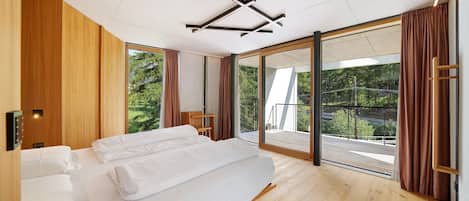 1 bedroom, desk, free WiFi, bed sheets