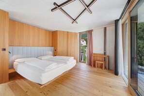 1 habitación, escritorio, wifi gratis y ropa de cama
