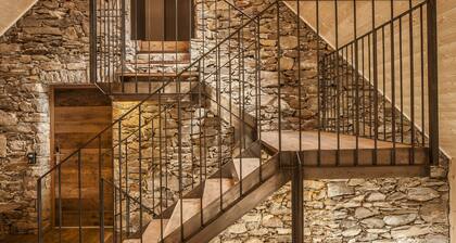 Studio Apartment "Josephus Domicilium IV" with Mountain View, Shared Terrace & Wi-Fi