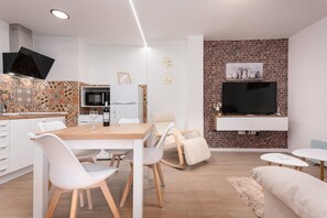 Dining - Apartment 'Apartamento Margari' with Wi-Fi and Air Conditioning (Ronda)