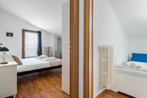 2 habitaciones, tabla de planchar con plancha y wifi gratis 