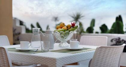 Chalet "Casa Barreto" with Sea View, 3 Private Terraces & Wi-Fi