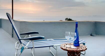 Chalet "Casa Barreto" with Sea View, 3 Private Terraces & Wi-Fi