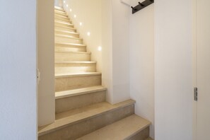 Interior - Holiday Apartment "Civico40 Suite" with 2 Private Terraces, Balcony & Wi-Fi (Locorotondo)