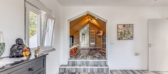 Country House "O Mundo Da Lua - Casa Este" with Shared Garden & Wi-Fi