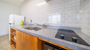 Habitación básica, 1 habitación (Danbi(ocean view)) | 1 dormitorio y wifi gratis