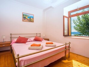 6 chambres, accès à Internet