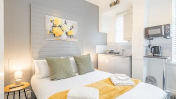 1 bedroom, iron/ironing board, free WiFi, bed sheets