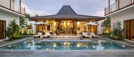 Piscina externa