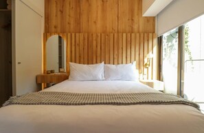 1 soverom, skrivebord, strykejern/-brett og wi-fi