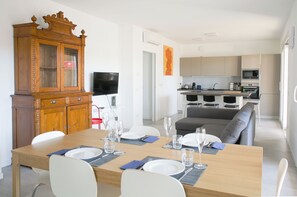 Huoneisto | Oleskelualue | Taulutelevisio