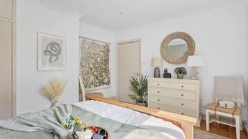 Bramblewood- Maidencombe Sleeps 6 with hot tub - Bedroom