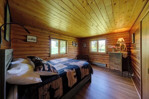 2 makuuhuonetta, Wi-Fi, vuodevaatteet