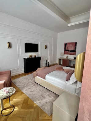 Suíte júnior | Roupas de cama premium, edredons de pluma, frigobar, cofres nos quartos
