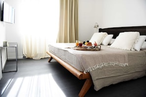 Apartment, 1 Schlafzimmer | Schreibtisch, schallisolierte Zimmer, kostenloses WLAN, Bettwäsche