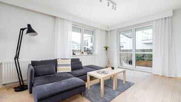 Apartment, 1 Bedroom, Balcony | 1 bedroom, bed sheets